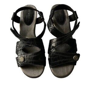 ARAVON by New Balance Sonia Comfort and Performance Leather Strap Sandal Size 9D